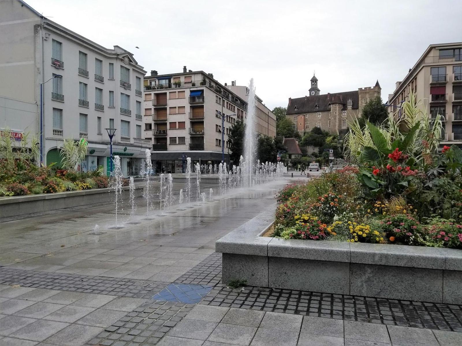 Hotel Inn Design Montluçon מראה חיצוני תמונה