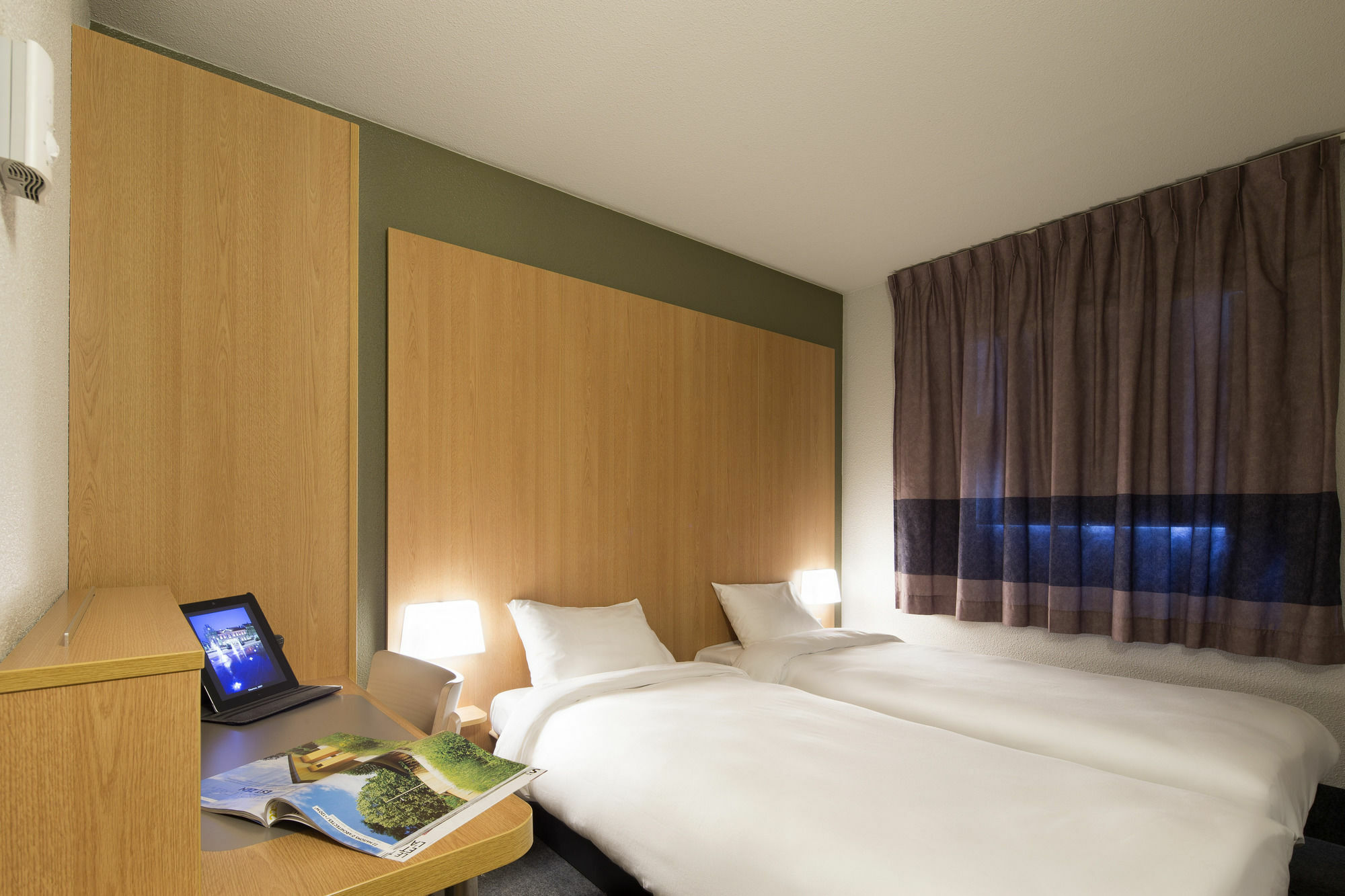 Hotel Inn Design Montluçon מראה חיצוני תמונה